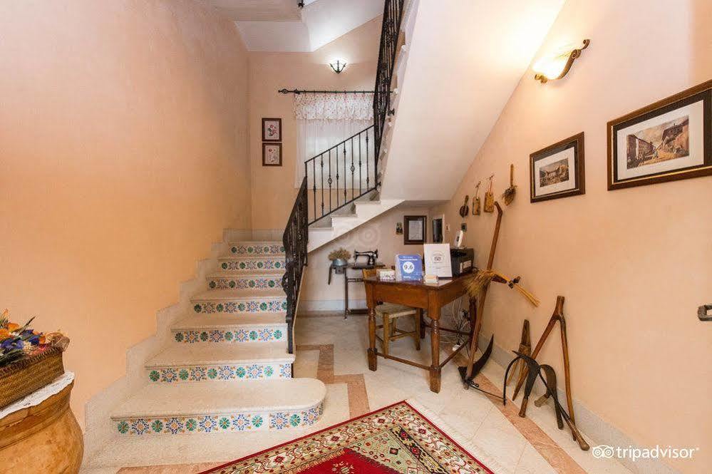B&B L'Angolino Della Nonna Bed & Breakfast 3*